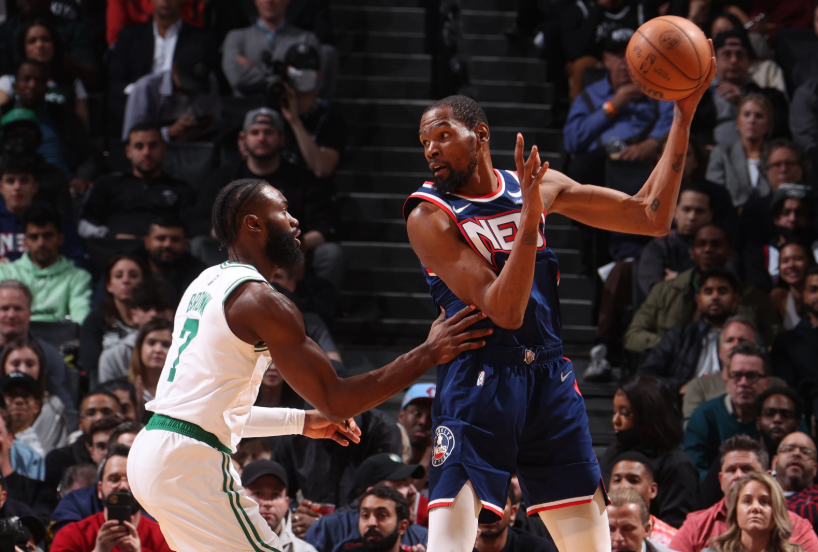 战海港两射一传，林加德加盟首尔65场比赛以来首次单场造3球（林加德战海港梅开二度送助攻，加盟首尔后65场首次单场参与3球）