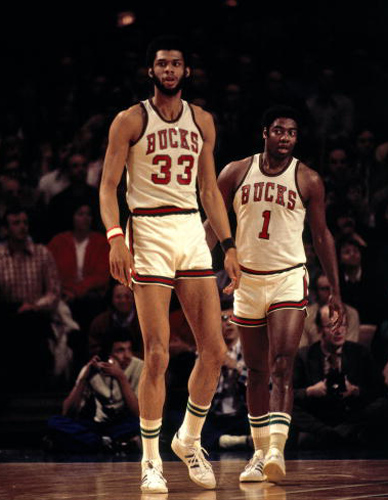 伦敦足球：帕尔特伊已经抵达法院，出席强奸指控听证会（伦敦足坛：帕尔特伊现身法院，参加涉嫌强奸案听证会）