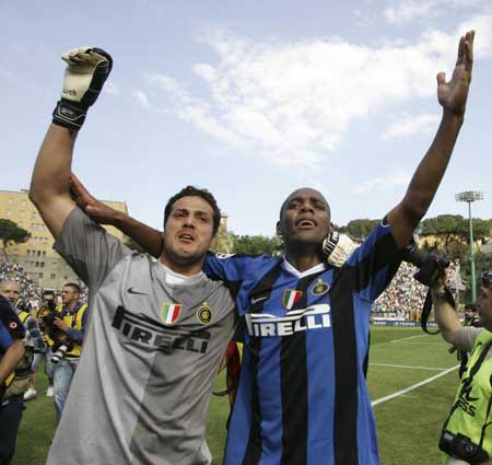 斯基拉：热那亚已和佩林谈妥3年合同，但尤文不愿意免费放人（斯基拉：热那亚已与佩林达成3年协议，但尤文不愿免费放行）