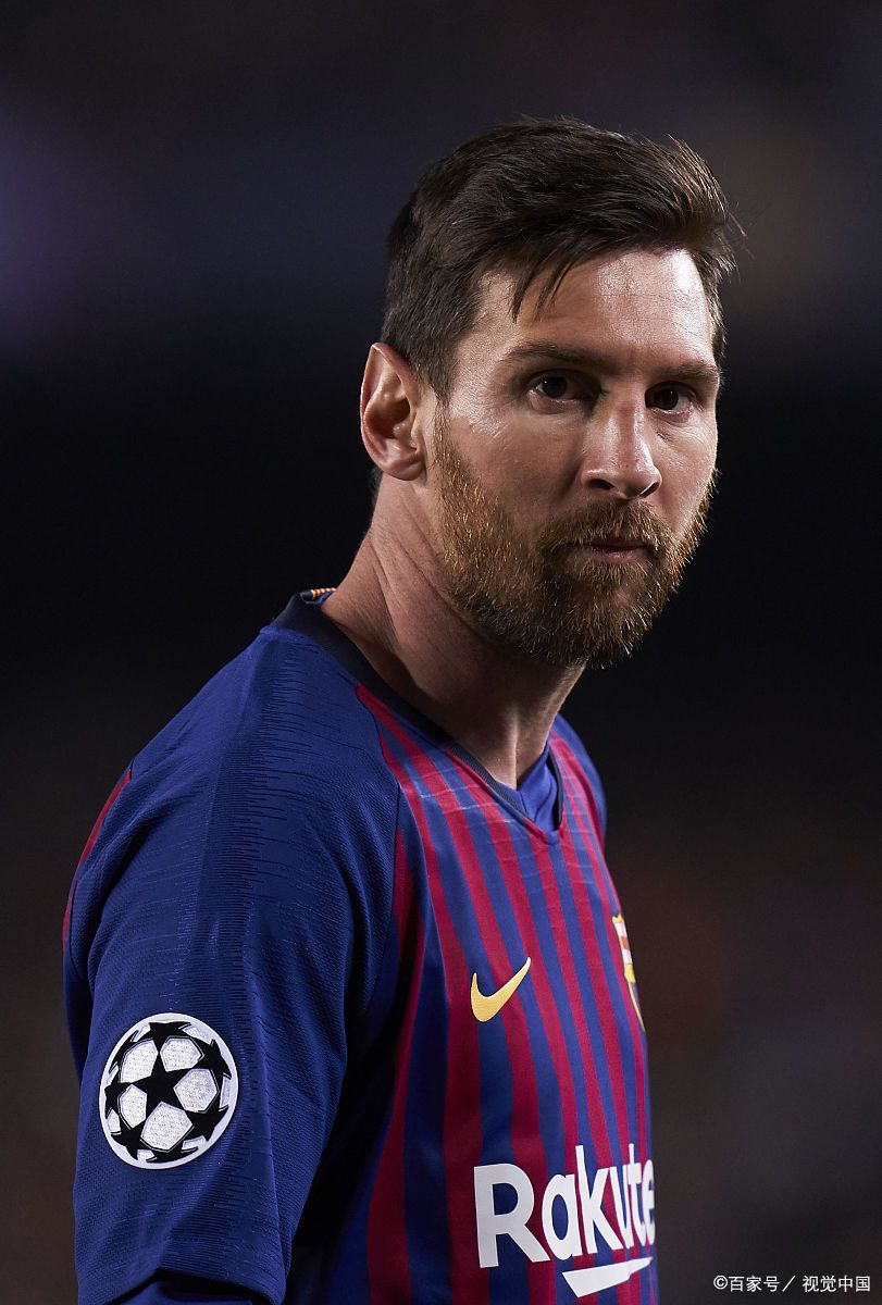 意媒：伊布曾想帮米兰签回弟媳，但被富拉尼和阿莱格里否决（意媒曝：伊布欲助米兰重签弟媳，遭富拉尼与阿莱格里否决）