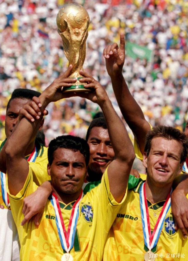 记者：桑托斯正全力筹措资金，力求完成与内马尔的续约（记者：桑托斯加紧筹资，争取敲定与内马尔的续约）