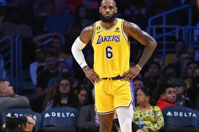 刘若钒：给自己的赛季表现打及格分；穆斯卡特提高了我的自信（刘若钒自评赛季仅及格，称穆斯卡特让他更自信）