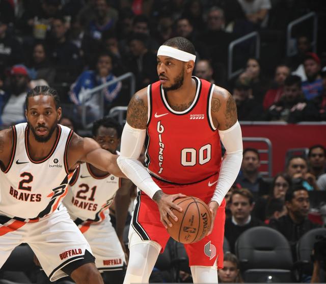 德转33岁+球员身价前10：萨拉赫4500万第1，梅西第7，C罗第9（德转33岁以上球员身价榜前十：萨拉赫4500万领跑，梅西第7，C罗第9）