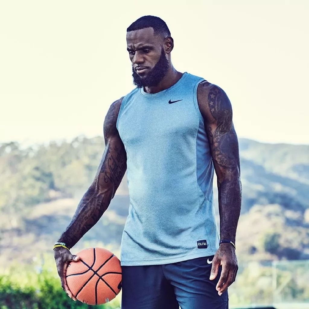 天空记者：齐尔克泽想继续留在曼联并为自己的位置而战（天空体育记者：齐尔克泽希望留在曼联，力争上位）