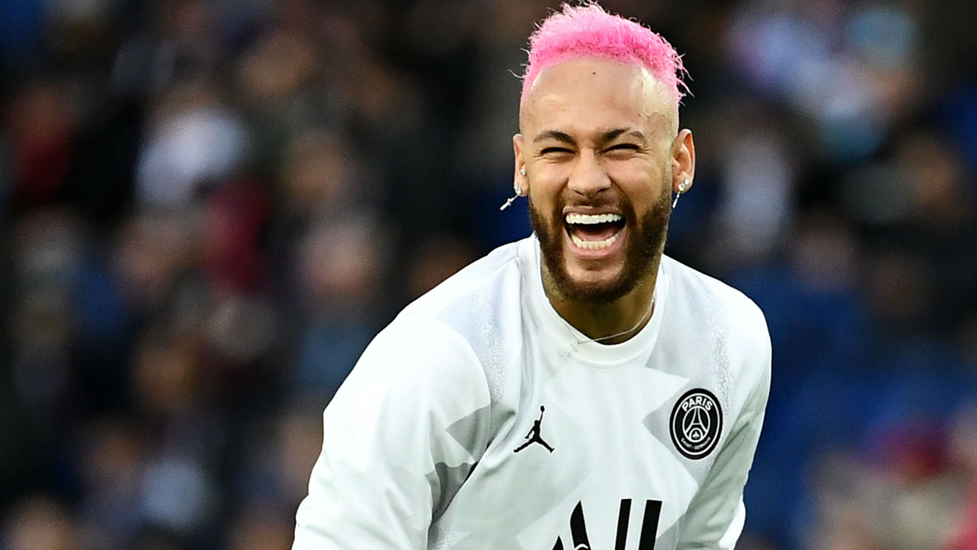 体坛：夏窗不少意向球员在了解亚泰队资金状况后都选择了观望（体坛：多位夏窗意向球员在知悉亚泰资金状况后转为观望）