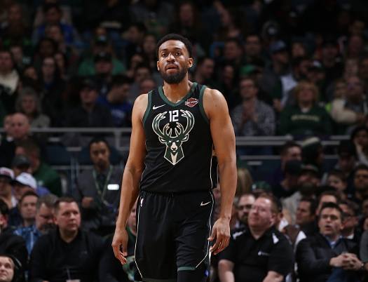 CBA杯战报：扬22分，青岛116-93大胜天津（CBA杯快讯：扬砍22分，青岛116-93轻取天津）