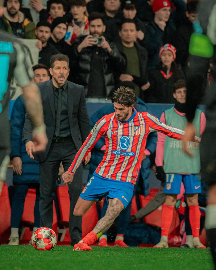 李国旭：全队身体情况良好，在队里的球员都能参加比赛（李国旭：球队健康状态佳，现有球员均可出战）