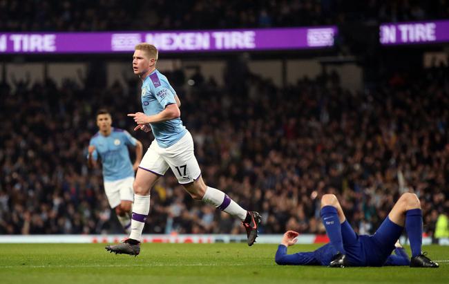 美媒：雄鹿认为字母哥将留在球队&继续围绕他建队（美媒称：雄鹿预计字母哥留队，球队将继续以他为核心打造阵容）