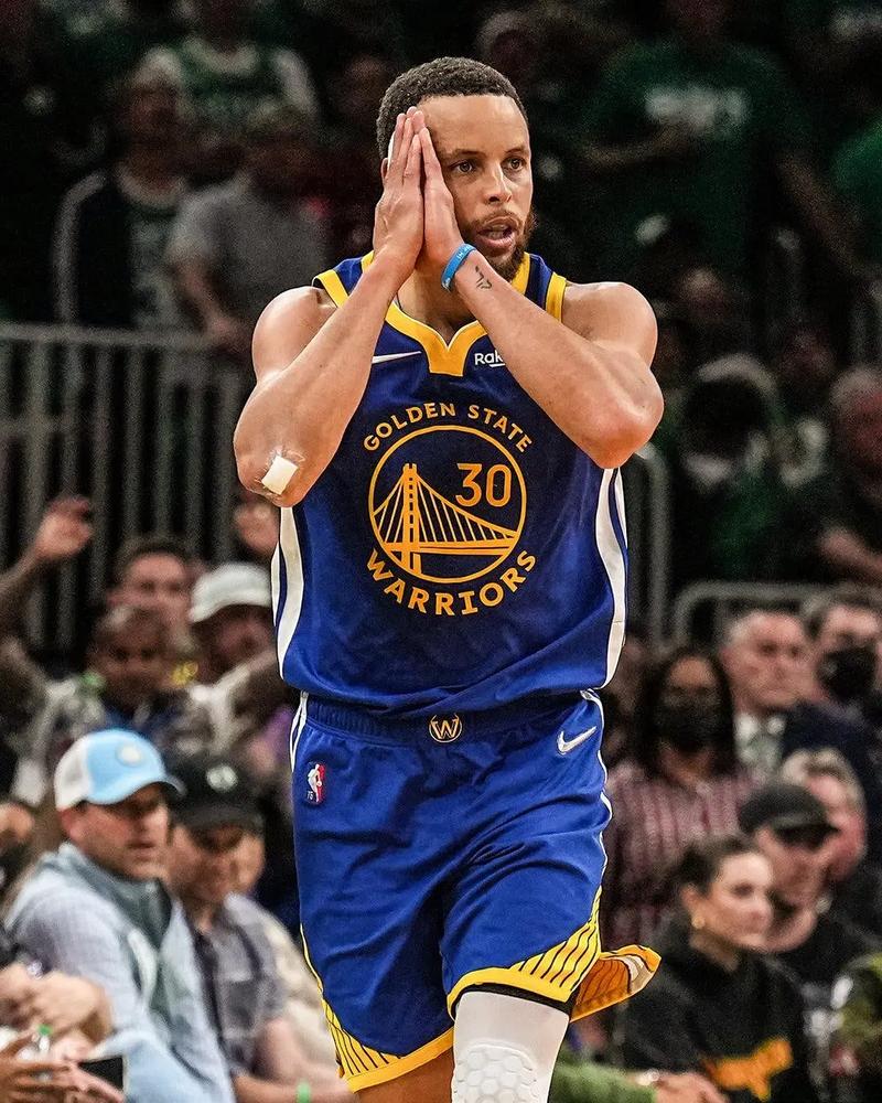 塞尔塔1-0阿拉维斯，阿斯帕斯点射制胜（阿斯帕斯点射建功，塞尔塔1-0小胜阿拉维斯）